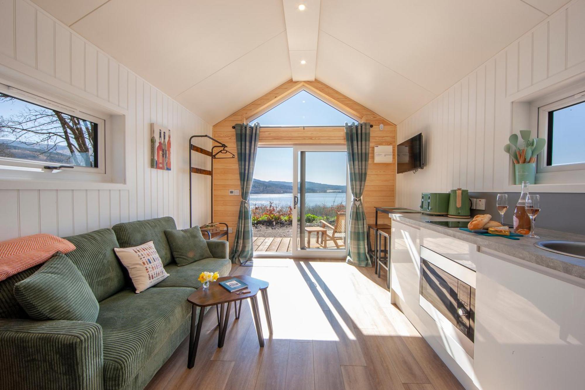 Appin Holiday Homes -Caravans, Lodges, Shepherds Hut And Train Carriage Stays Exterior foto