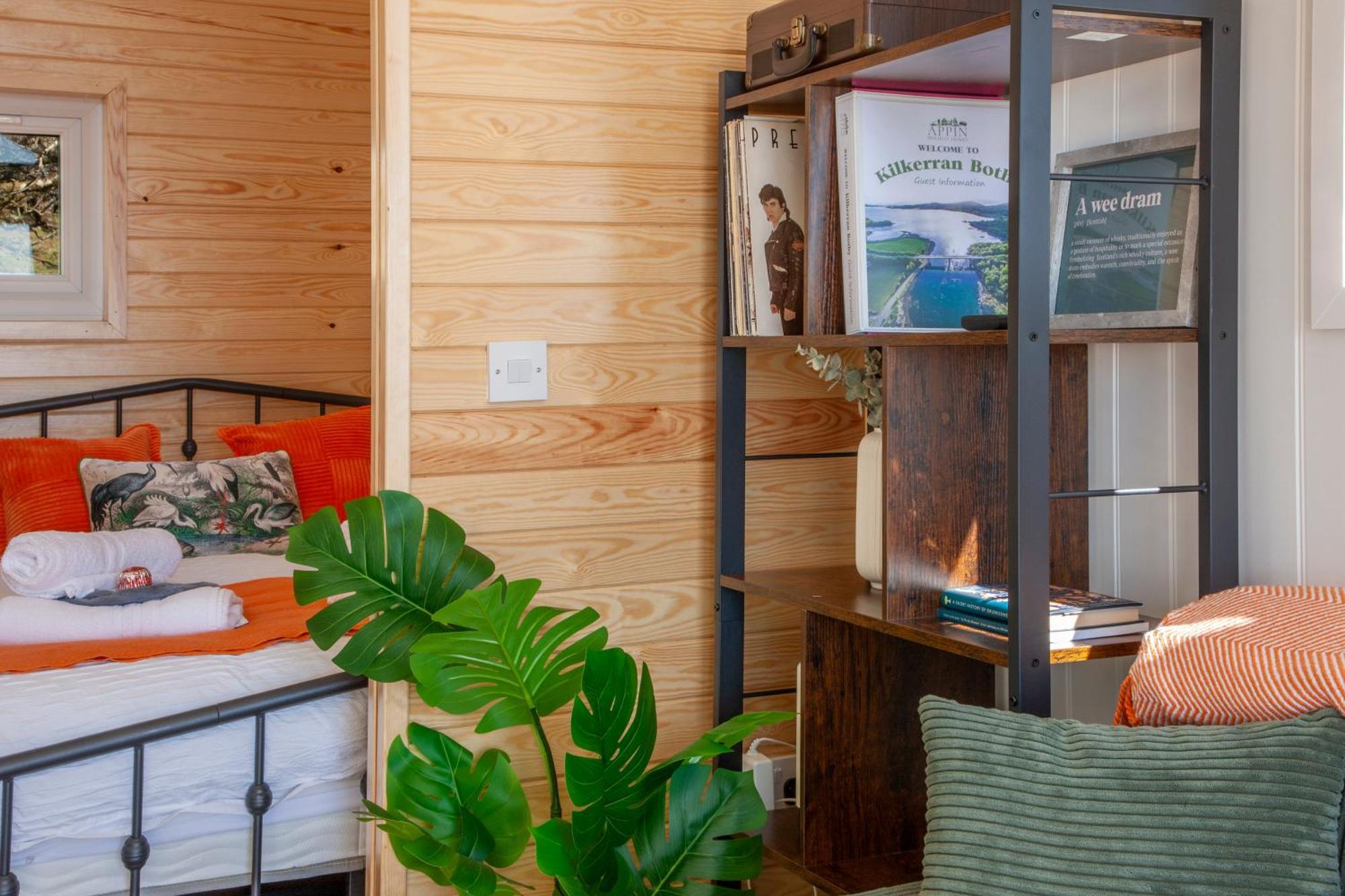 Appin Holiday Homes -Caravans, Lodges, Shepherds Hut And Train Carriage Stays Exterior foto